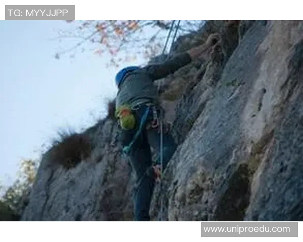 成都攀岩队的阵地战揭秘：深度探讨攀岩运动的魅力与挑战